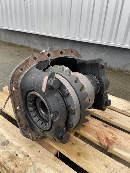 Pont C 430 8/4 MERITOR A3-3200W2415-109 RENAULT