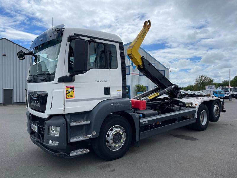 Camion porteur MAN TGS 26.360