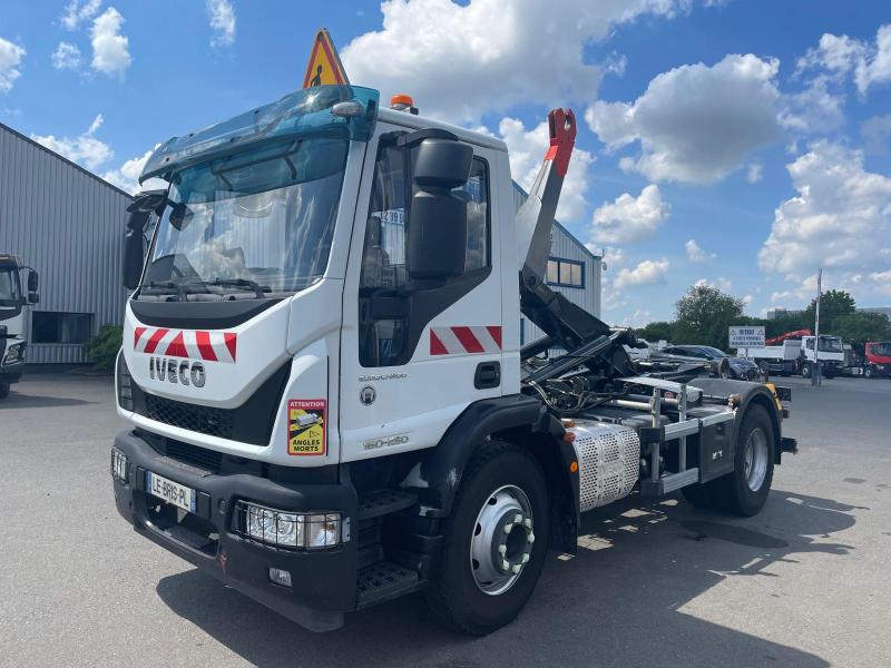 Camion porteur Iveco EUROCARGO 160E250