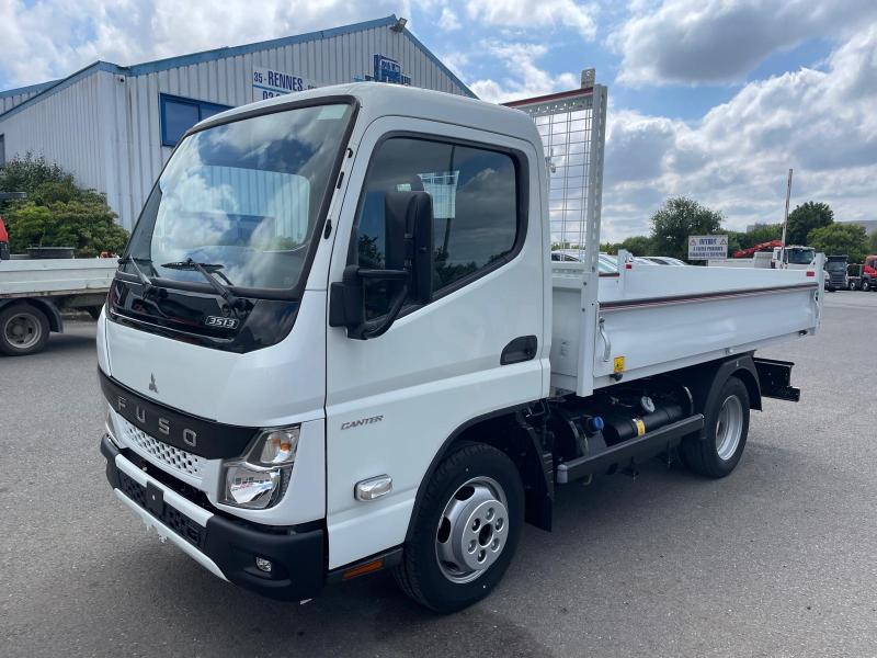 Utilitaire Mitsubishi Fuso Canter