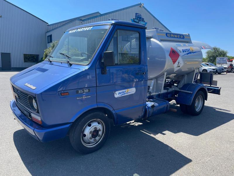Camion porteur Iveco DAILY 35.10