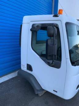 Cabine CABINE RENAULT PREMIUM 260