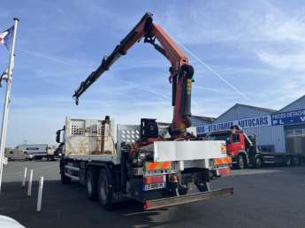 Camion porteur Iveco Trakker 260 T 36