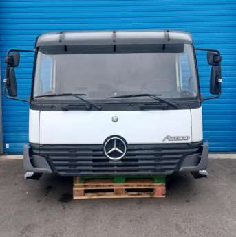 Cabine ATEGO 18.28 CABINE COURTE MERCEDES