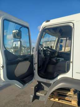 Cabine MIDLULM 270 DXI CABINE COURTE RENAULT