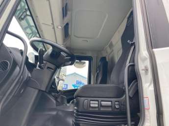 Camion porteur Iveco Stralis 420