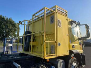 Camion porteur Iveco Eurocargo 140E22