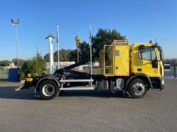 Camion porteur Iveco Eurocargo 140E22