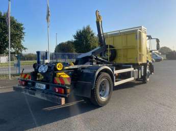 Camion porteur Iveco Eurocargo 140E22