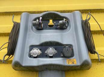 Semi-remorque Fruehauf Tautliner / PLSC 