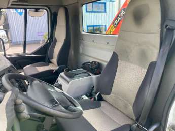 Camion porteur Renault Premium 320.19