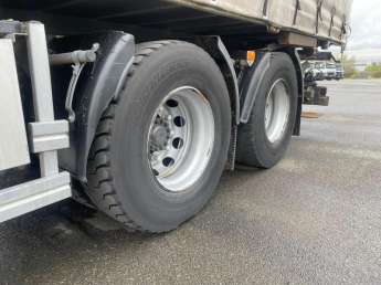 Camion porteur Renault Gamme T 380