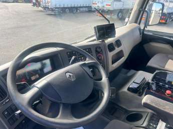 Camion porteur Renault Kerax 380 DXI