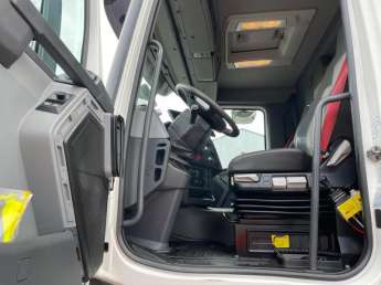 Camion porteur Renault Gamme C 380