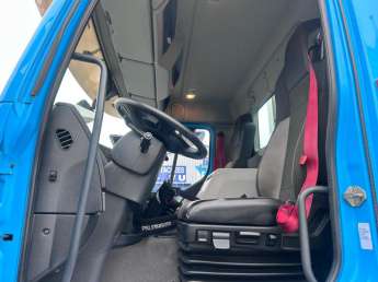 Camion porteur Renault C-Series 380
