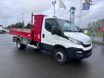 Camion porteur Iveco Daily 70C18