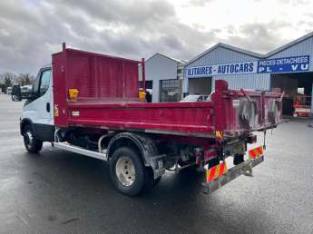 Camion porteur Iveco Daily 70C18
