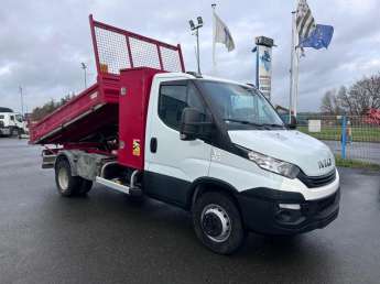 Camion porteur Iveco Daily 70C18
