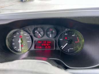 Camion porteur Iveco Daily 70C18