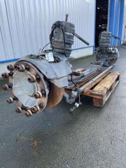 Autre ESSIEU AVANT C430 8/4 RENAULT
