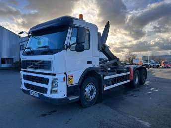 Camion porteur Volvo FM13 400