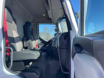 Camion porteur Renault D210.14 