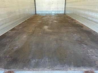 Camion porteur Renault D210.14 