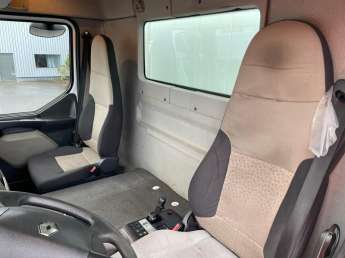 Camion porteur Renault Prémium 370 DXi 