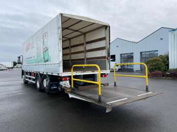 Camion porteur Renault Prémium 370 DXi 