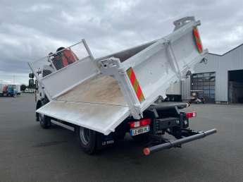Camion porteur Renault C320 