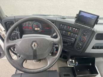 Camion porteur Renault C320 