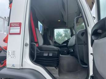 Camion porteur Renault C320 