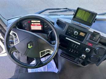 Camion porteur Renault C 380.26 