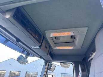 Camion porteur Renault C 380.26 