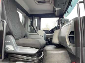Camion porteur MAN TGS26.400 