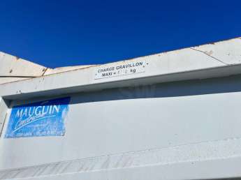 Camion porteur Renault PREMIUM 370 dcI 