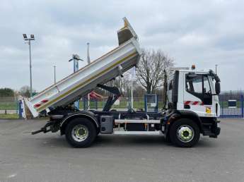 Camion porteur Iveco EUROCARGO ML160.320 