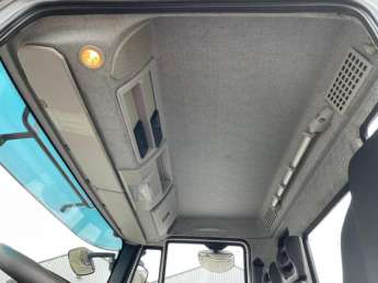 Camion porteur Iveco EUROCARGO ML160.320 