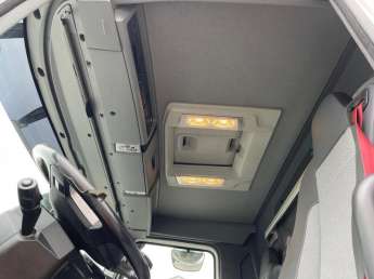 Camion porteur Renault C430.26 