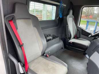 Camion porteur Renault C430.26 