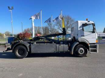 Camion porteur Mercedes ATEGO 18.28 