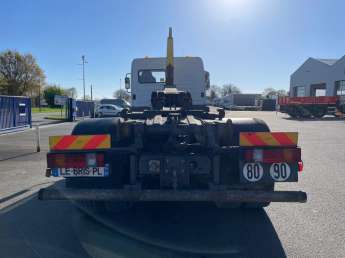 Camion porteur Mercedes ATEGO 18.28 