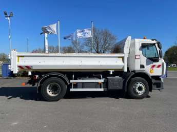 Camion porteur Renault C320 