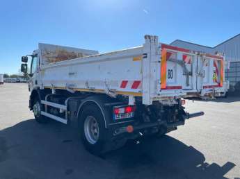 Camion porteur Renault C320 