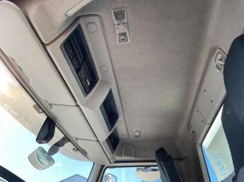 Camion porteur Renault C320 