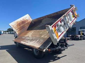 Camion porteur Renault C320 