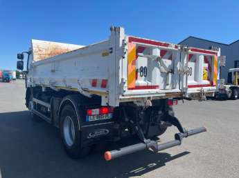 Camion porteur Renault C320 