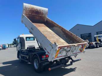 Camion porteur Renault C320 