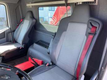 Camion porteur Renault C-Series C380.26