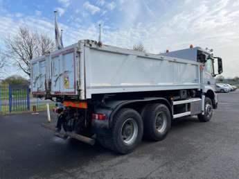 Camion porteur Mercedes Arocs 3343